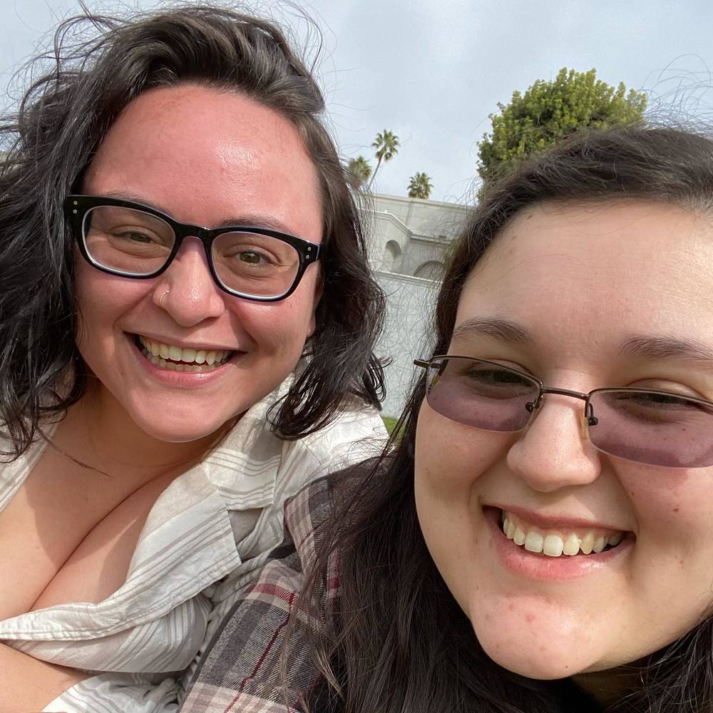 Meet your Posher, Hillary